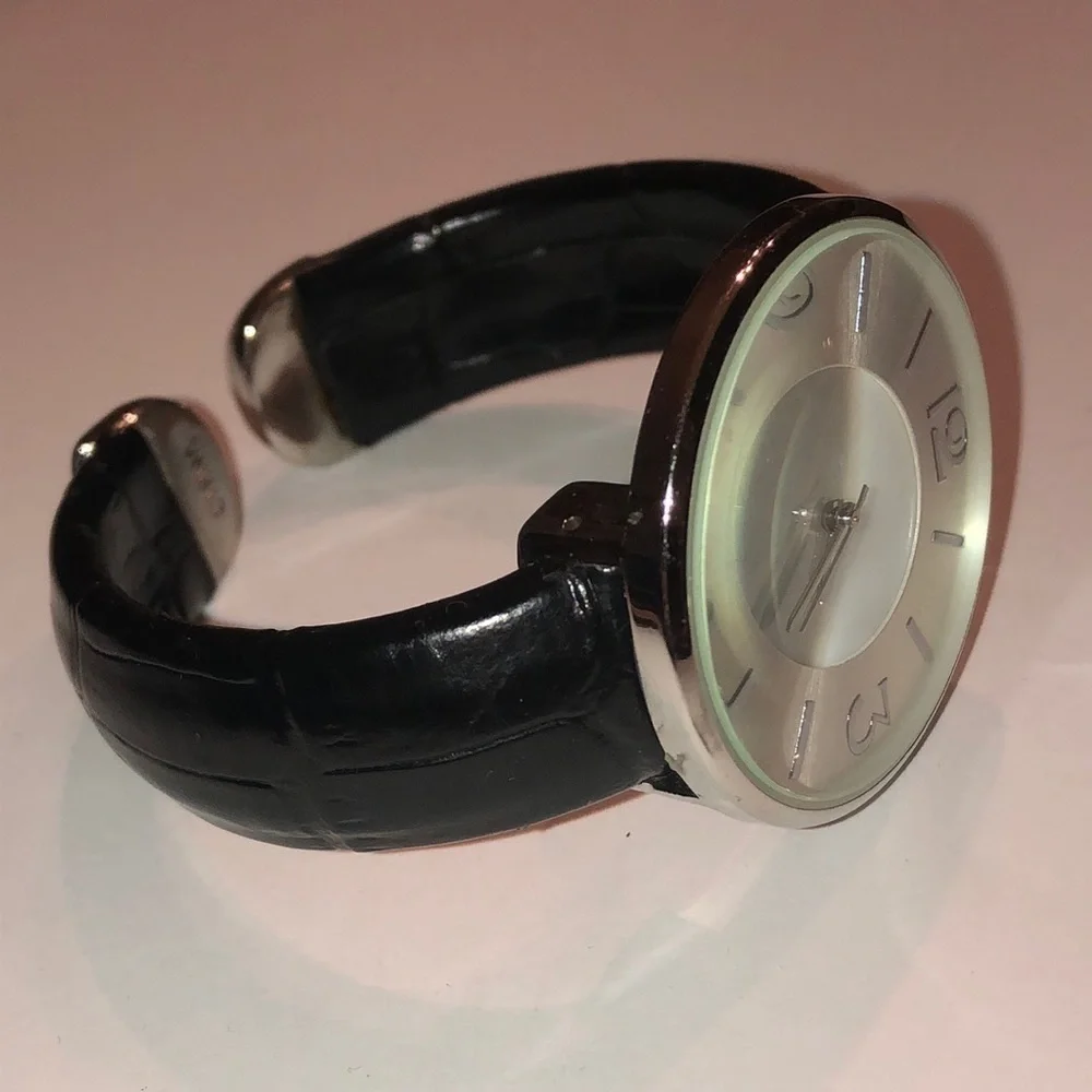 Mother of Pearl Look Classic Black Cuff Watch New Battery Wristwatch - Picture 3 of 7